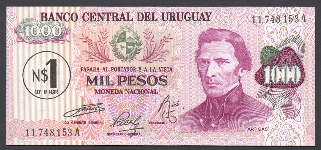 Lot 19 — Uruguay 1,000 Pesos Banknote