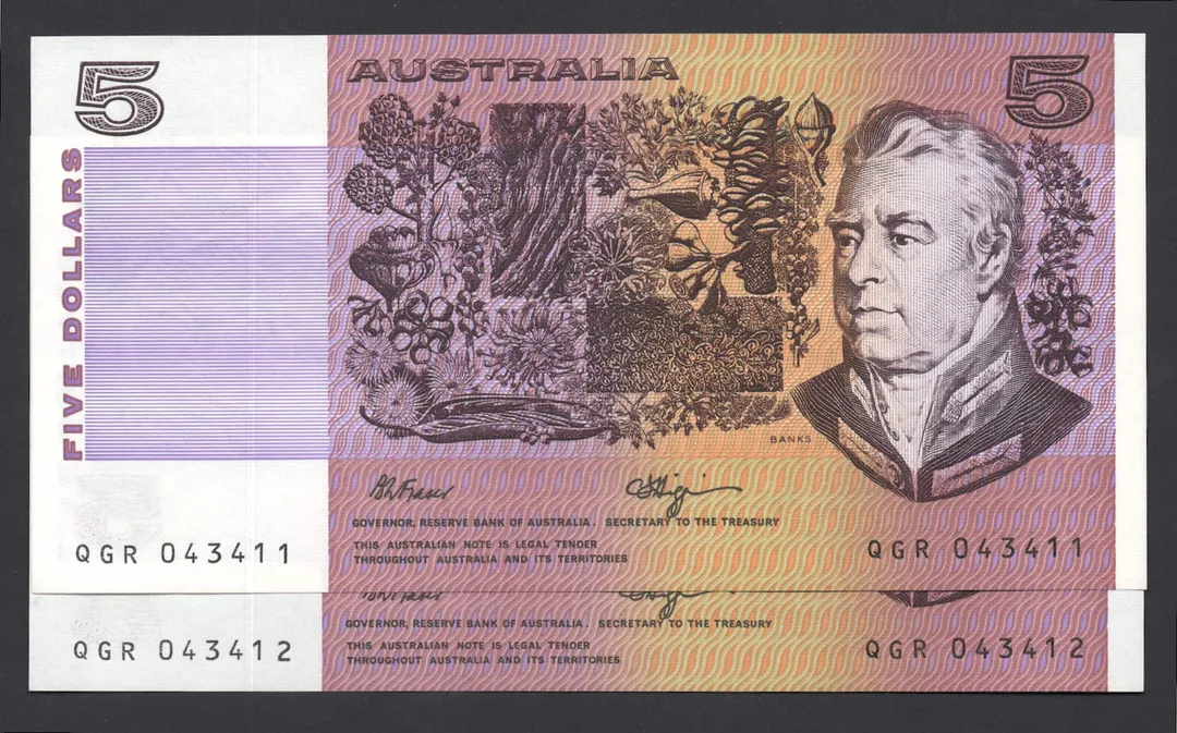 Lot 47 — 1990 $5 Fraser/Higgins General Prefix Pair []